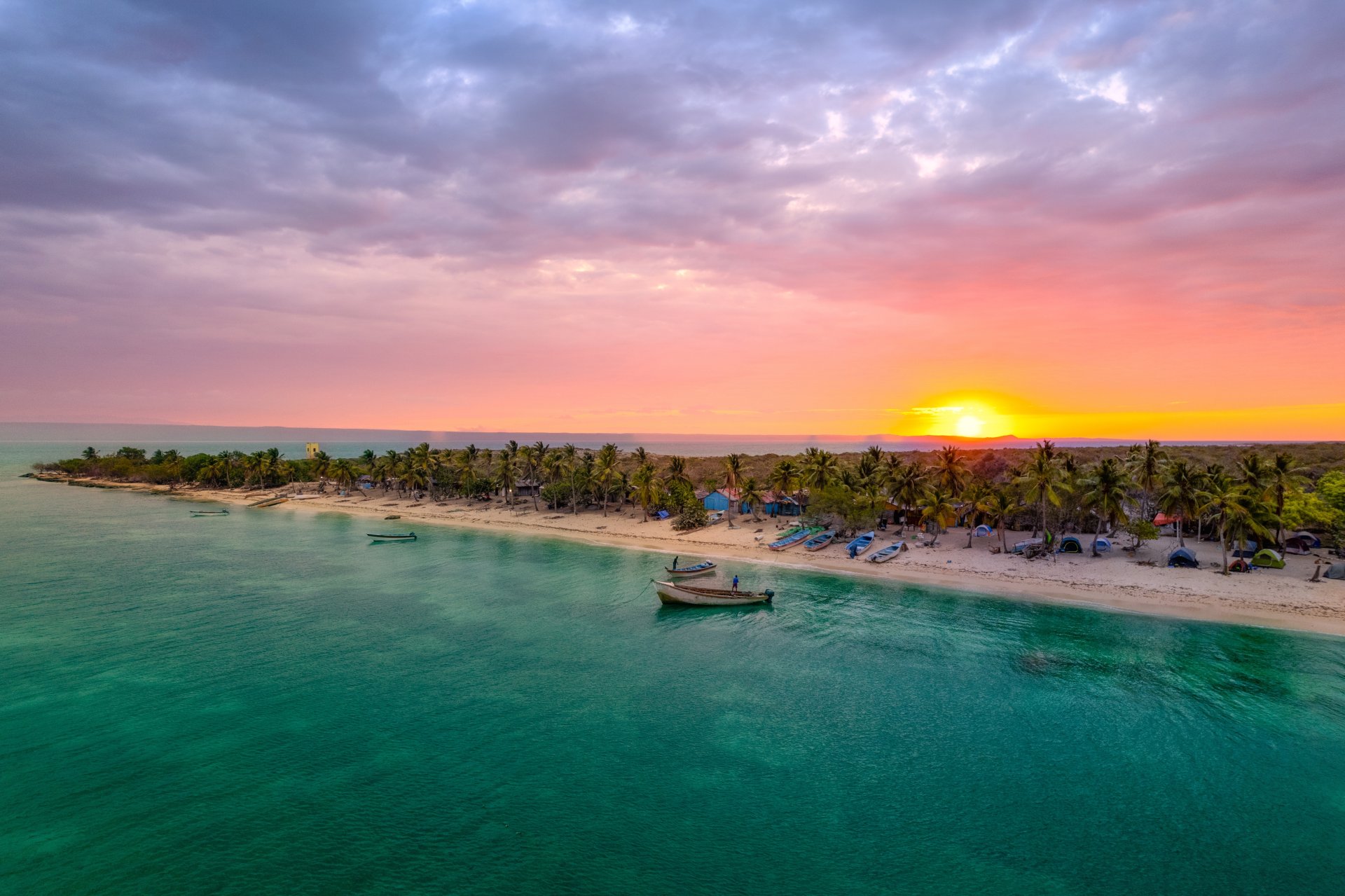 rasarit insula beata parcul national jaragua republica dominicana